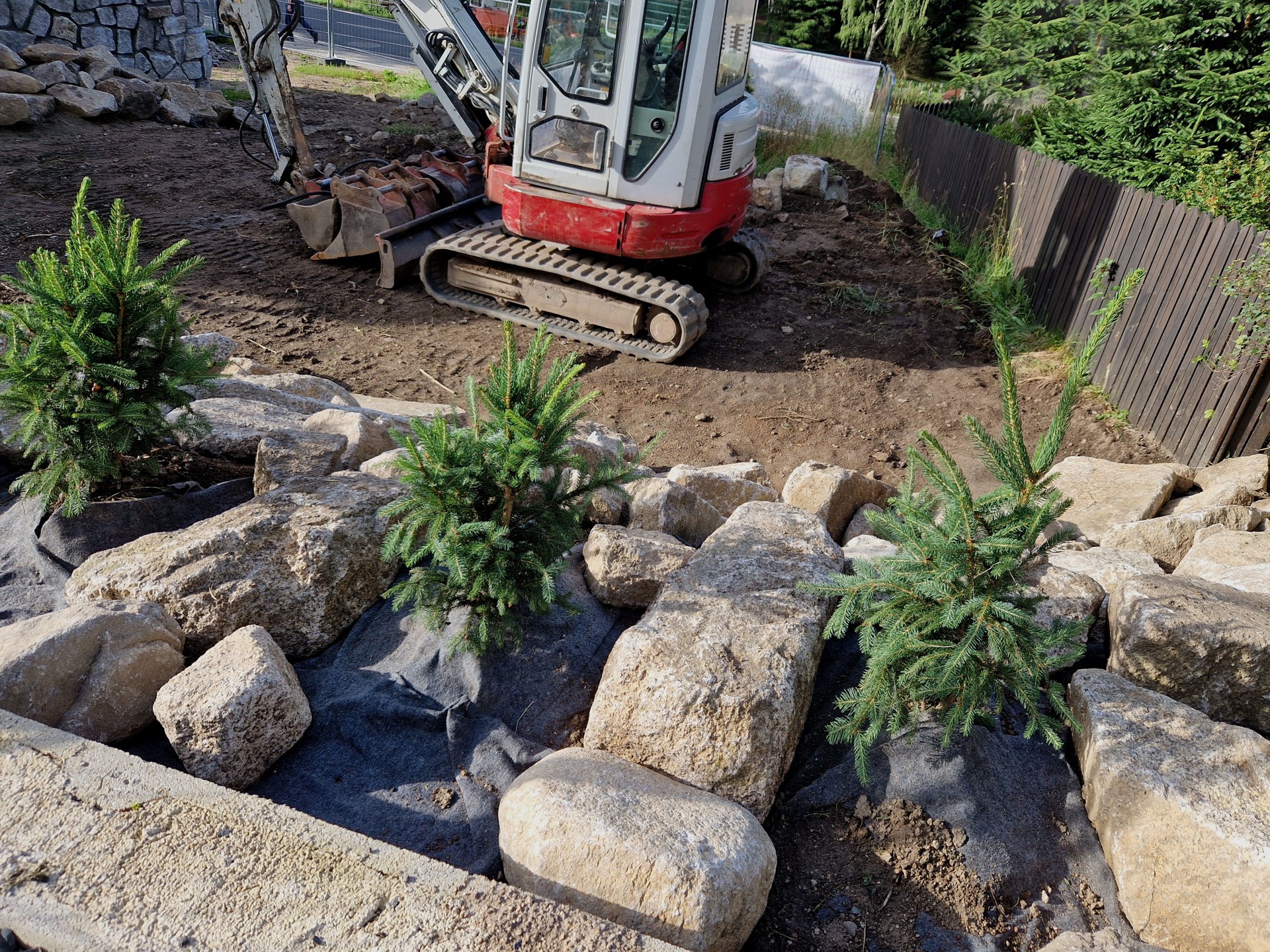 Romantic young couple enjoying vacation in Venice, Italy - Happy tourists visiting Italian city on summer holiday - Tourism and life style concept